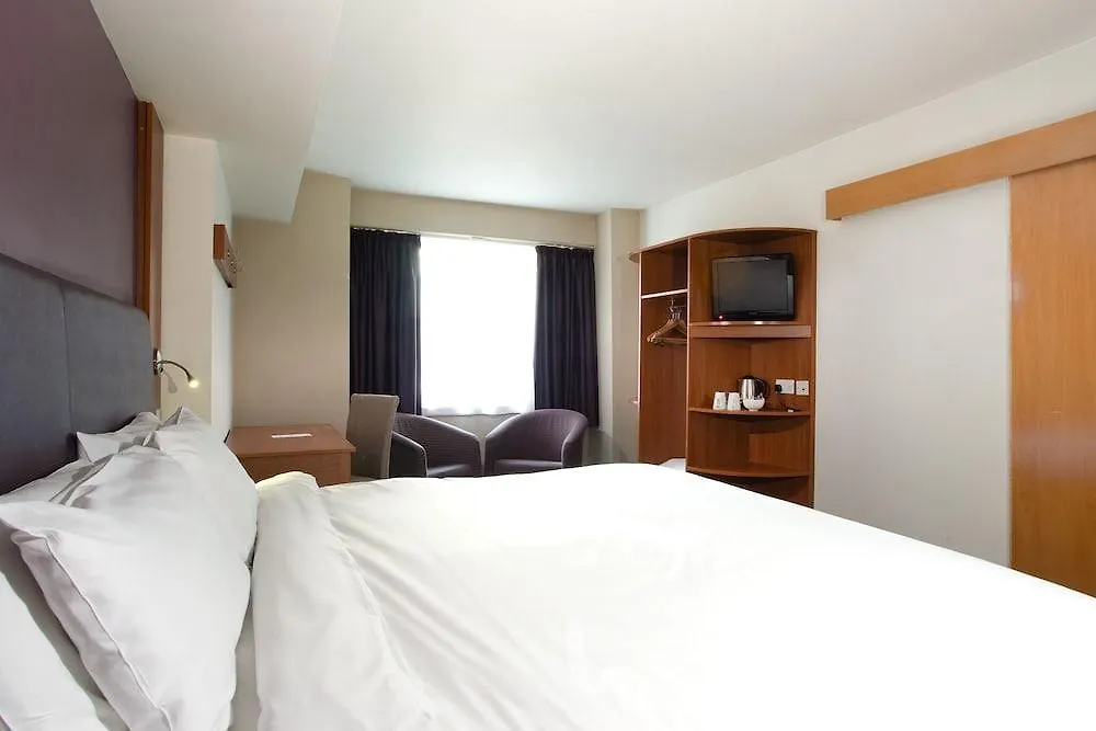 Newbridge Hotel Newcastle upon Tyne